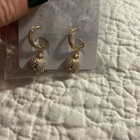New Ladybug Earrings - Picture 1 of 1